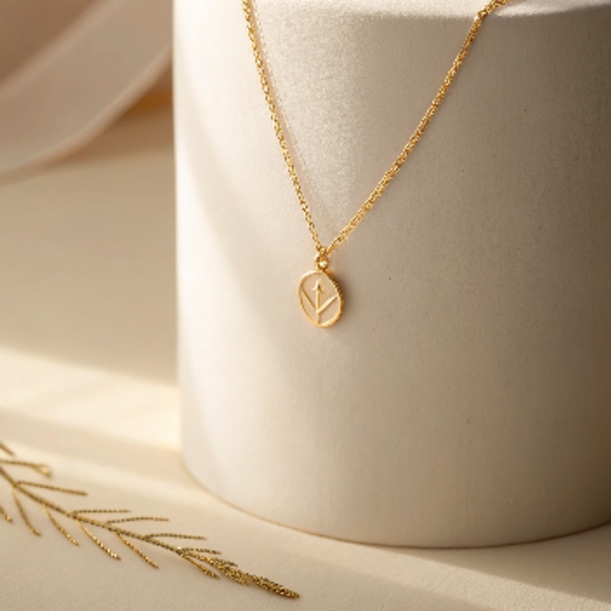 Quiet Leaf Glow Necklace