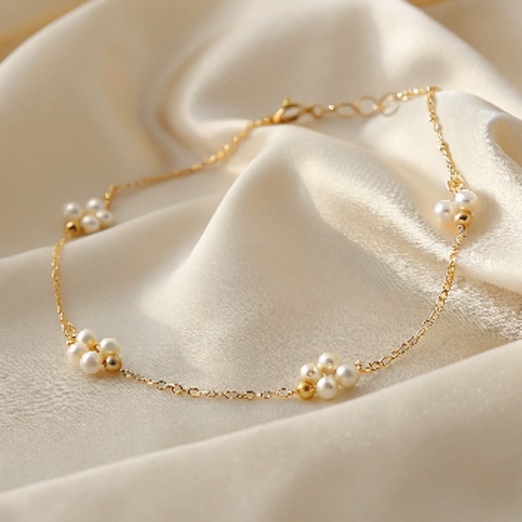 Pearl Blossom Gold Chain Bracelet